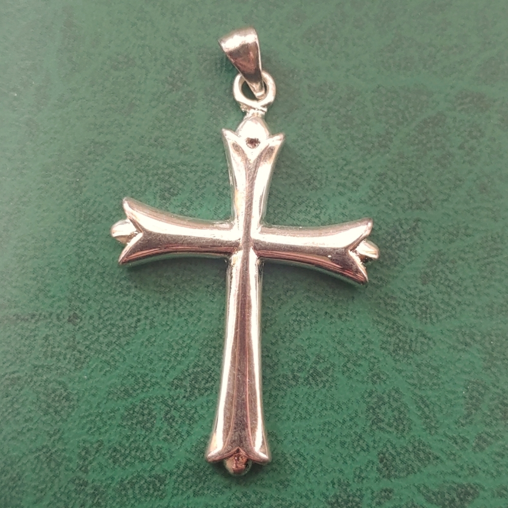 Double-sided sterling silver cross pendant